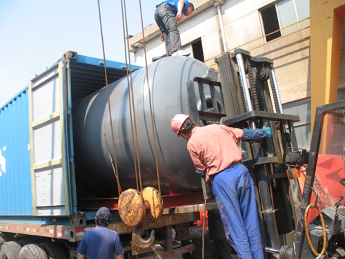 Our Company's Export Products Are Being Loaded into Containers